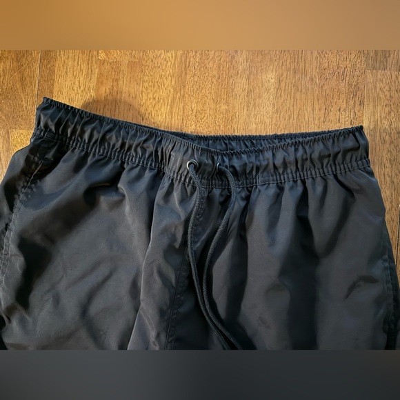 NIKE Club Woven Flow Mens Shorts - Picture 2 of 7